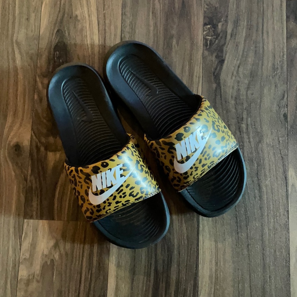 Nike Slides cheetah print 🐆